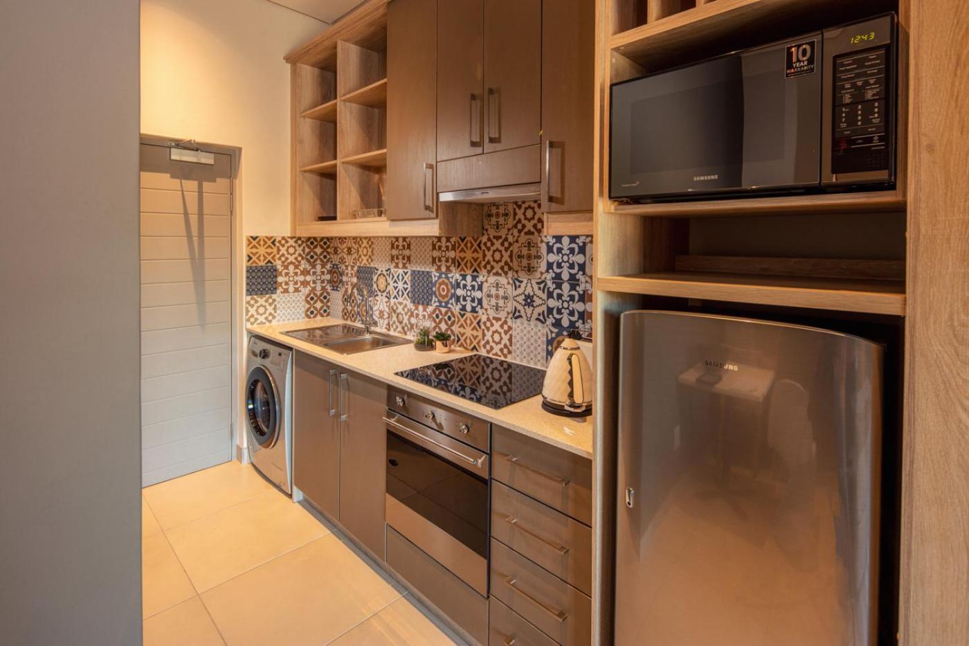 The Den Apartments By Raw Africa Collection Stellenbosch Exterior foto